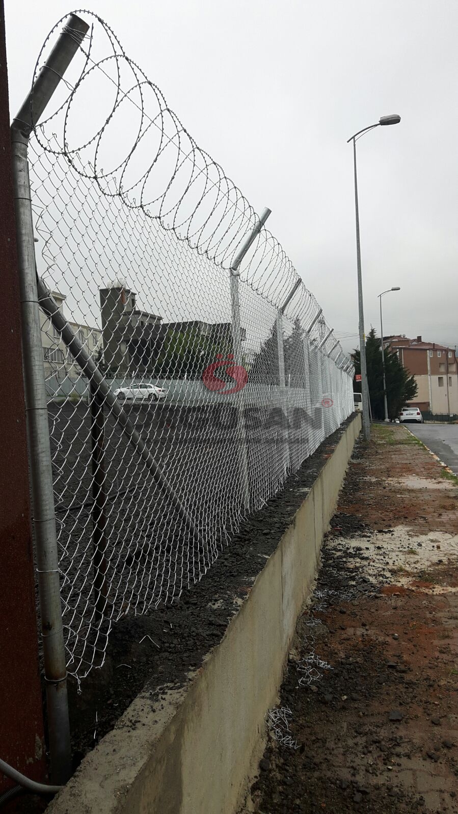 Çekmeköy Tel Çit Sistemleri | Panel, Çim, Jiletli ve Tel Örgü Uygulamaları – Örgüsan Çit